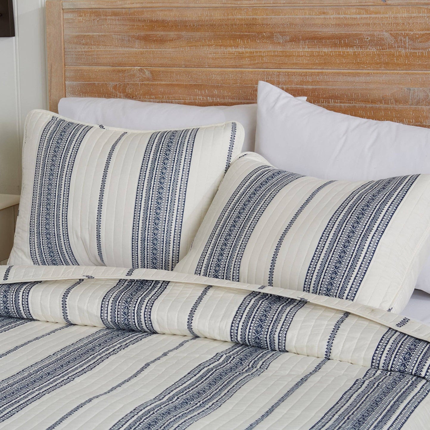 3-Piece Stripe Quilt - Wesley Collection: Wesley - White/Green / Twin - Edwina Alexis