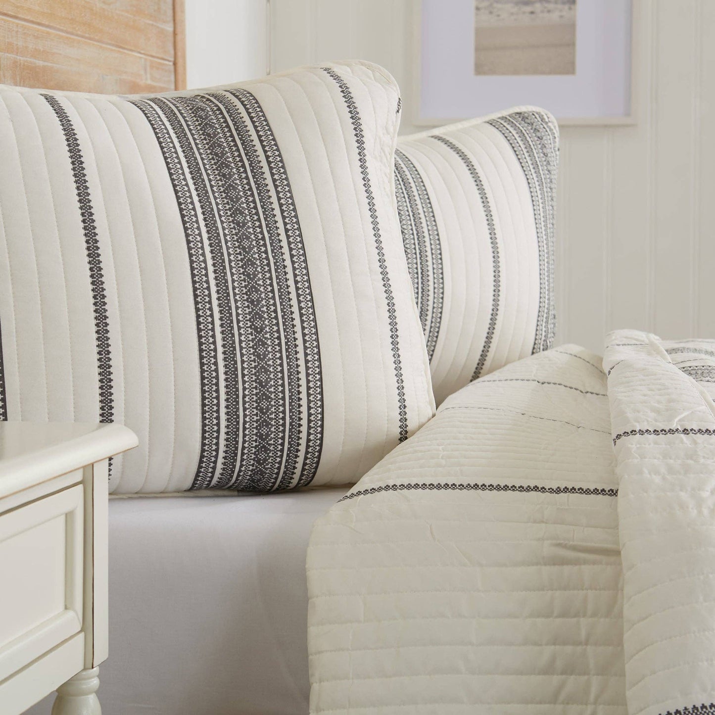 3-Piece Stripe Quilt - Wesley Collection: Wesley - White/Green / Twin - Edwina Alexis