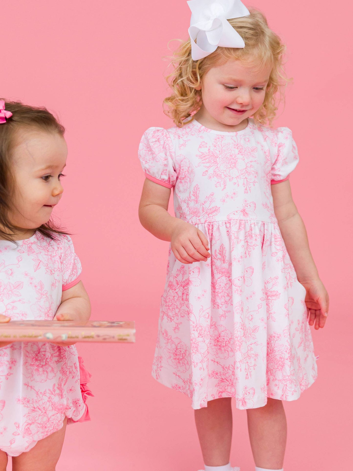 Girls Bubblegum Pink Butterfly Garden Toile Puff Short Sleeve Bow Twirl Dress
: Pink / 12-18m