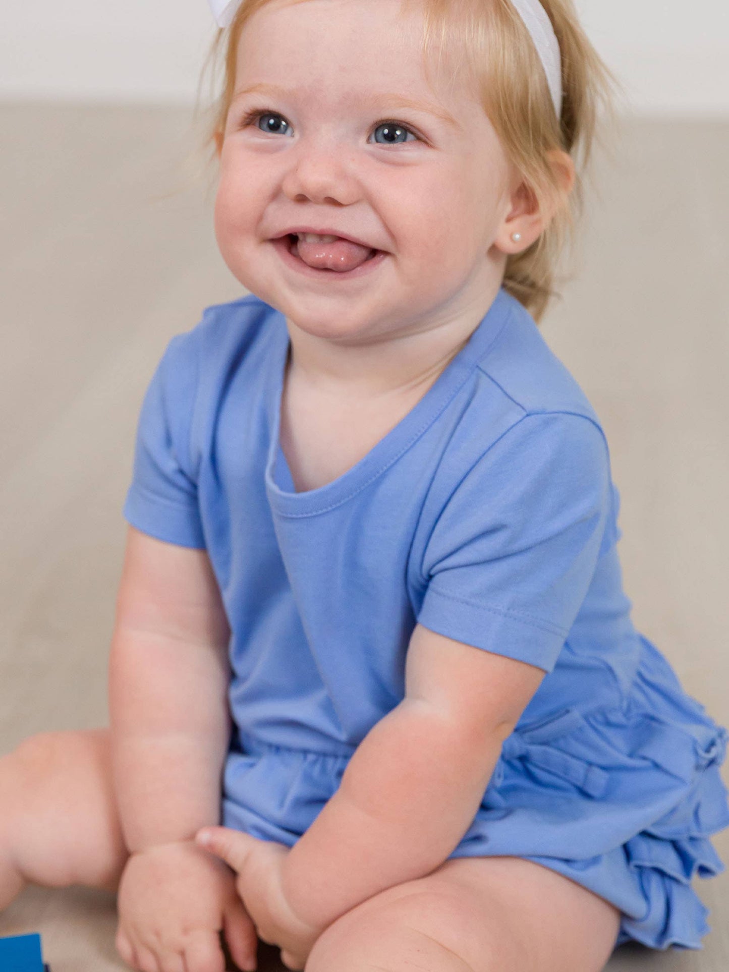 Baby Girls Periwinkle Blue Knit Short Sleeve Bow Bubble Romper
: Blue / 12-18m