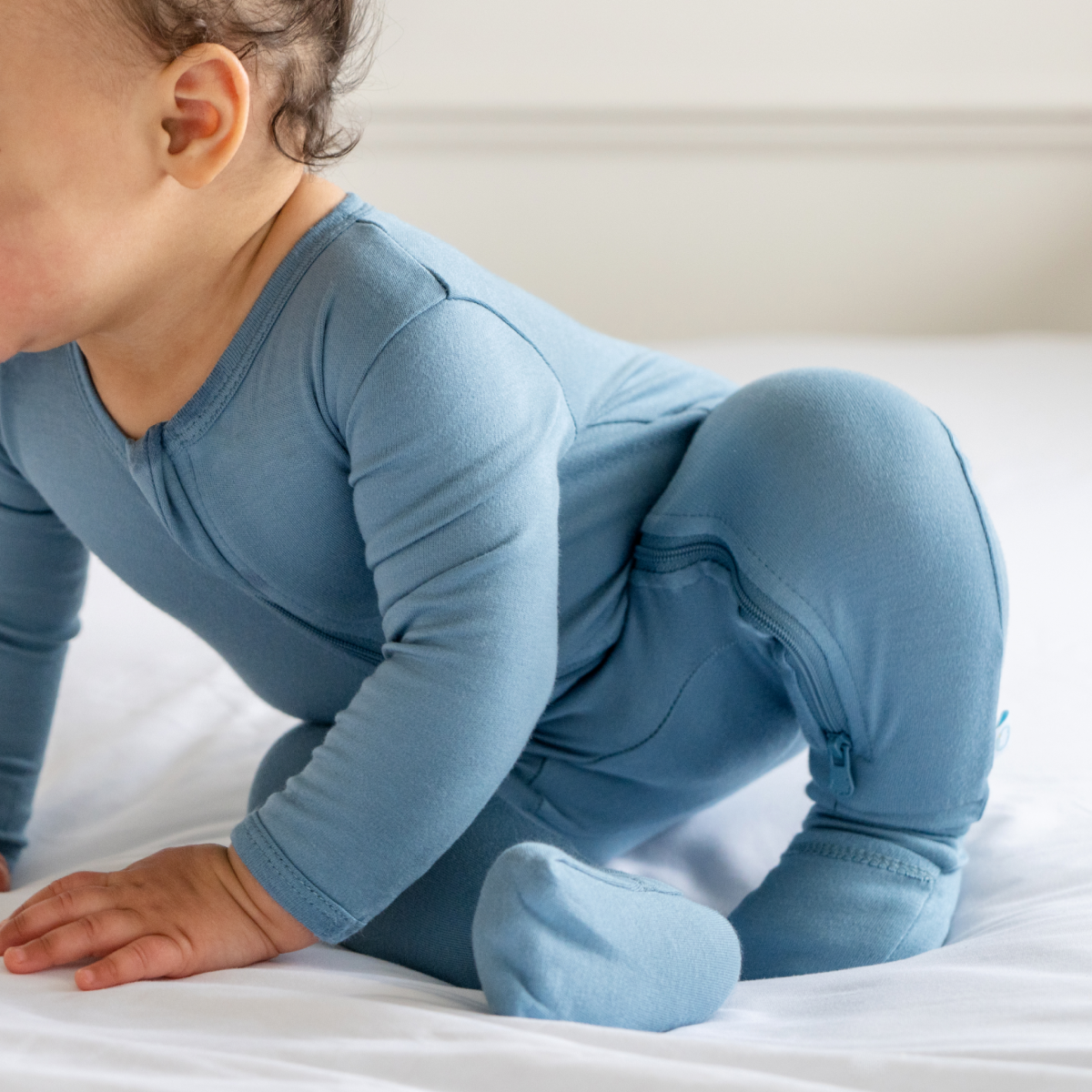 Baby Bamboo Pajamas w/ DreamCuffs® - Ocean Blue: 0 - 3 Months - Edwina Alexis