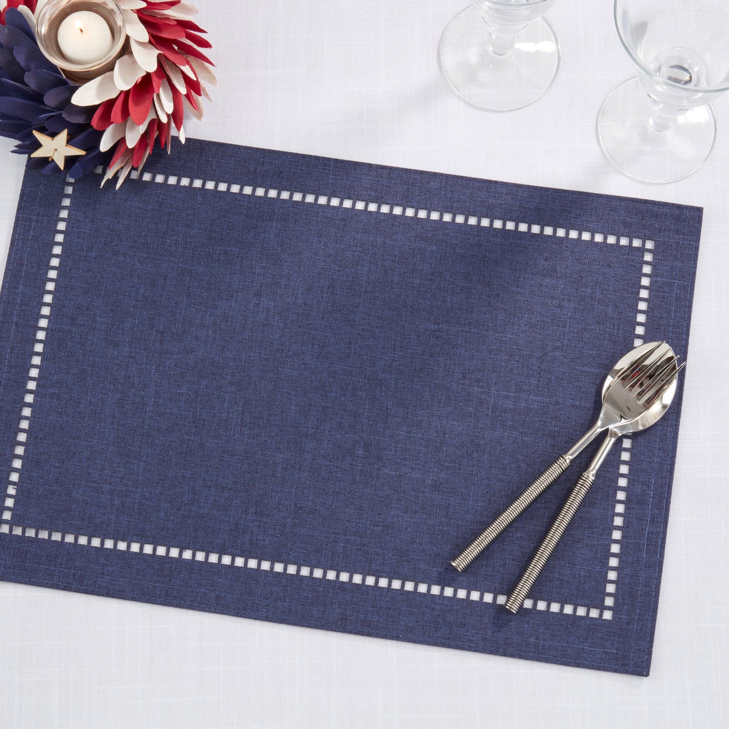 Laser-Cut Hemstitch Placemat: Navy Blue / 13"x19" - Edwina Alexis