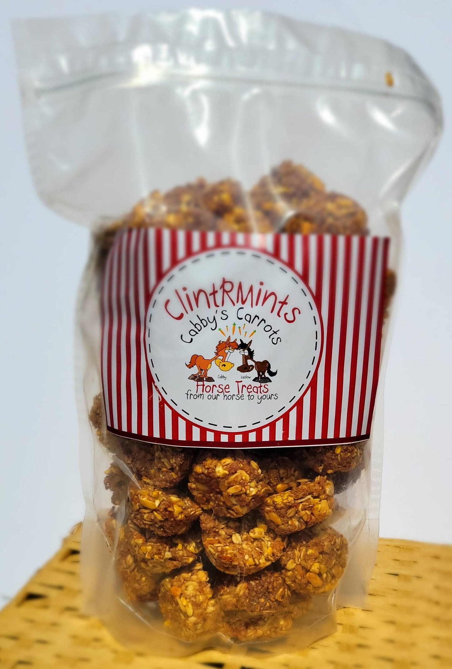 ClintRMint Horse Treats Cabby's Carrots Flavor : Small Bag