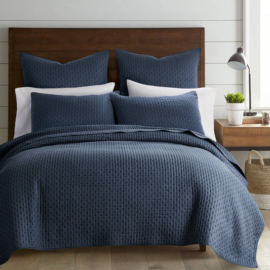 Cross Stitch Quilt Set: Navy / Full/Queen