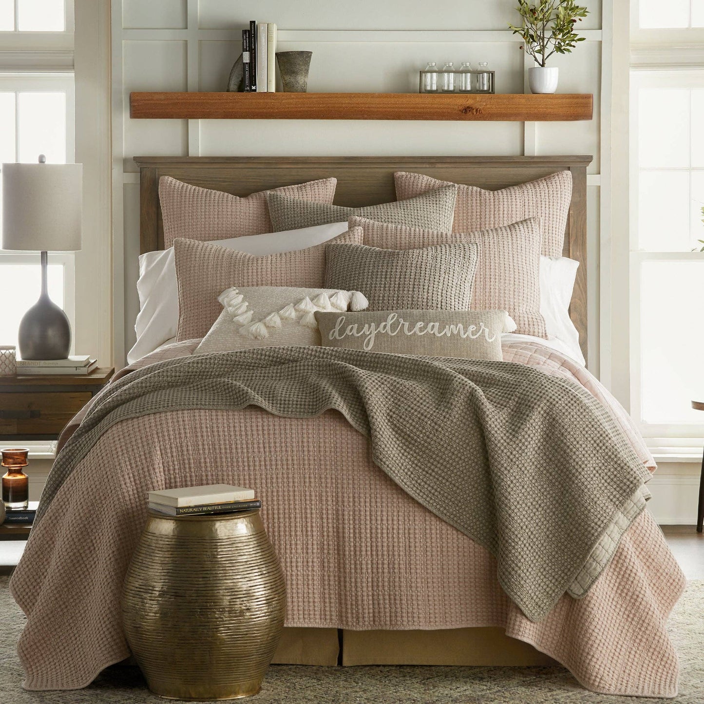 Mills Waffle Quilt Set: White / Full/Queen