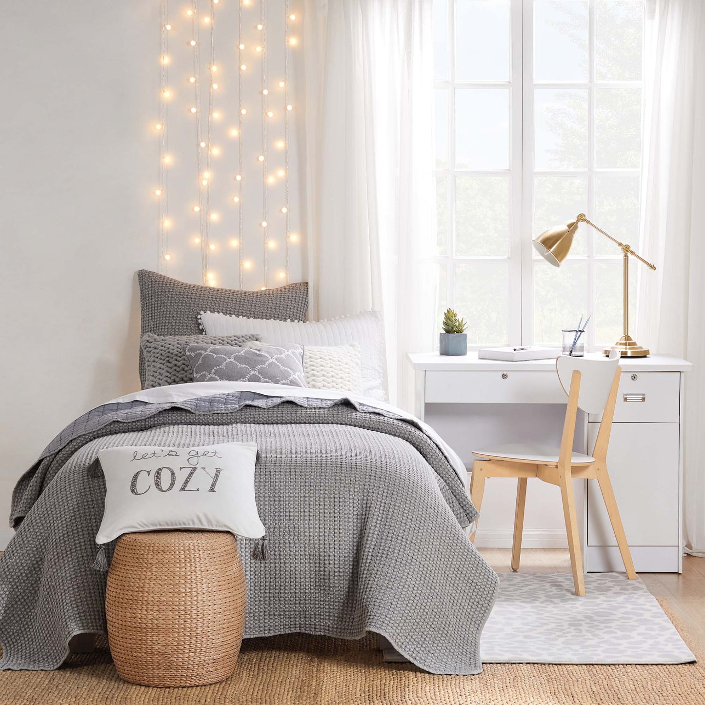 Mills Waffle Quilt Set: White / Full/Queen