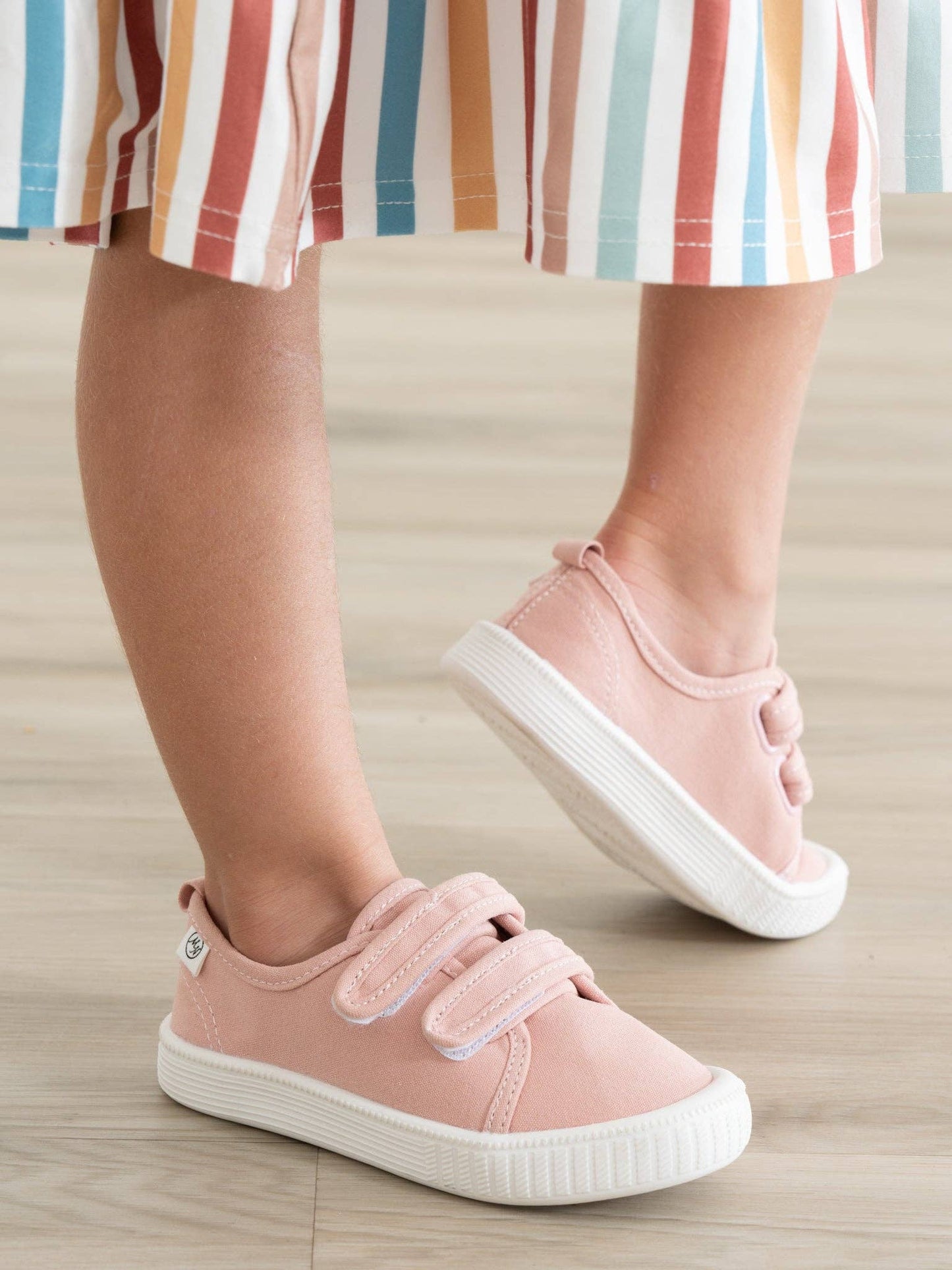 Kids' Classic Canvas Velcro Sneaker: Denim / 4C