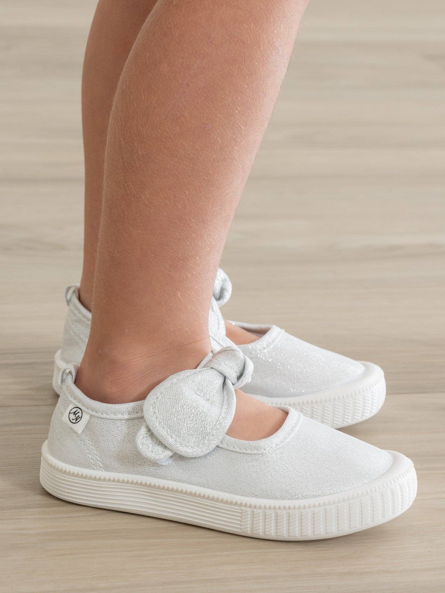 Girls' Sparkly Bow Mary Jane Sneaker: White Glitter / 3C