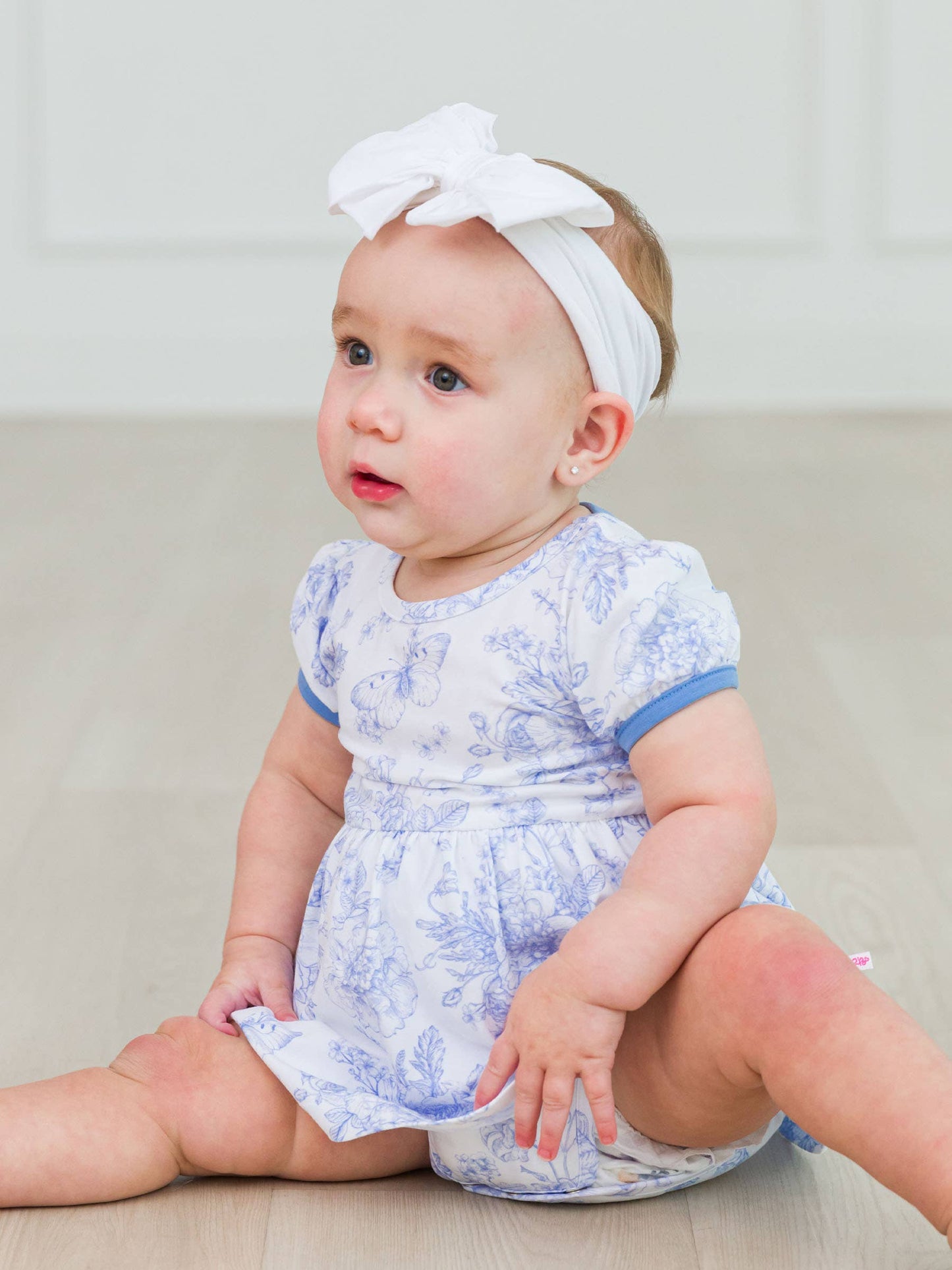 Baby Girls Periwinkle Blue Butterfly Garden Toile Short Sleeve Bow Twirl Romper
: Blue / 12-18m