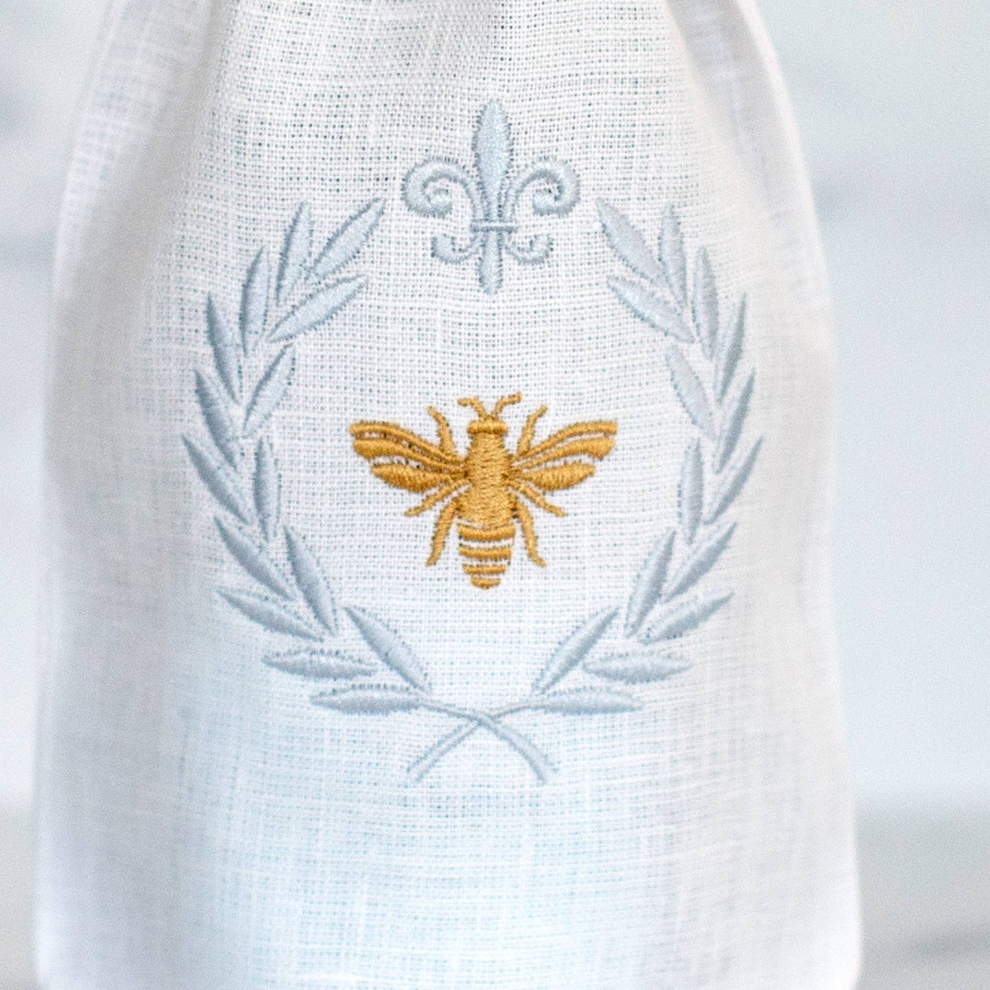 Italian Bee Wine Bag