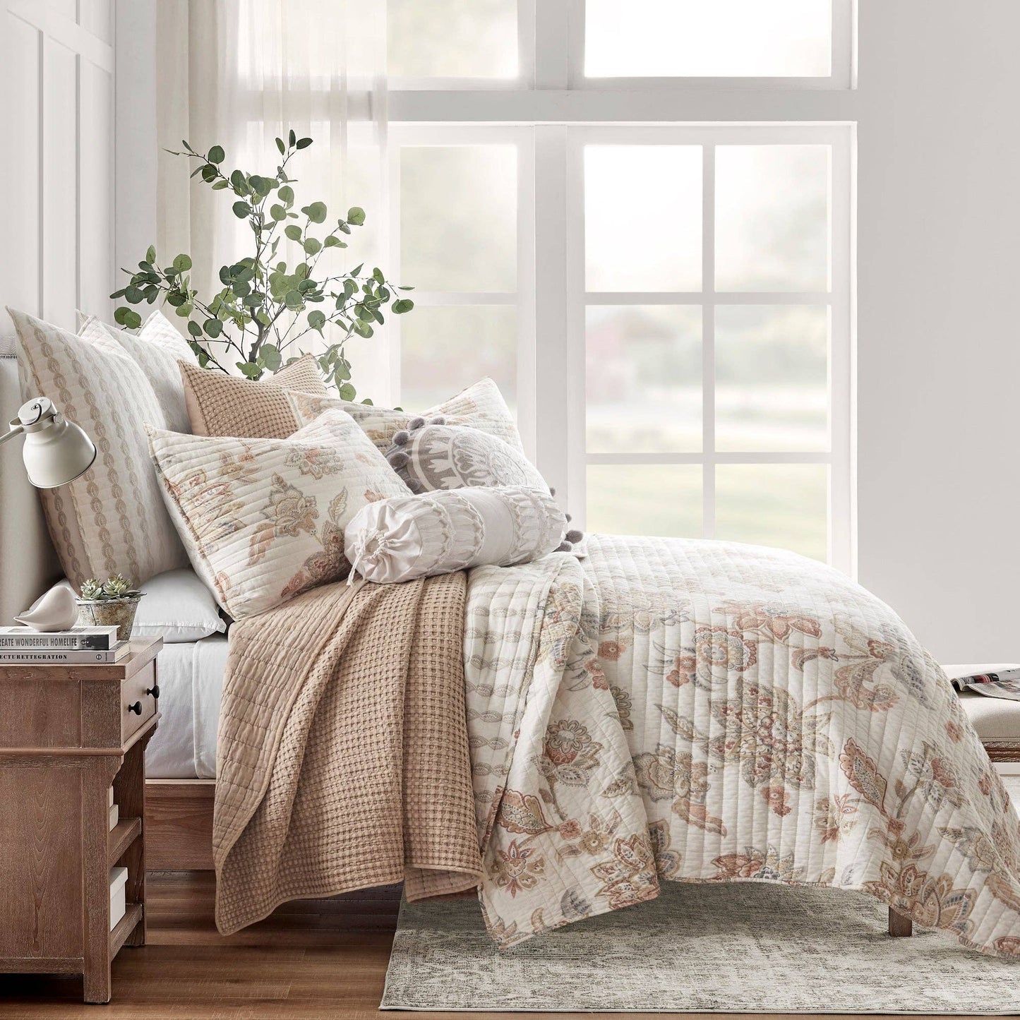 Mills Waffle Quilt Set: White / Full/Queen