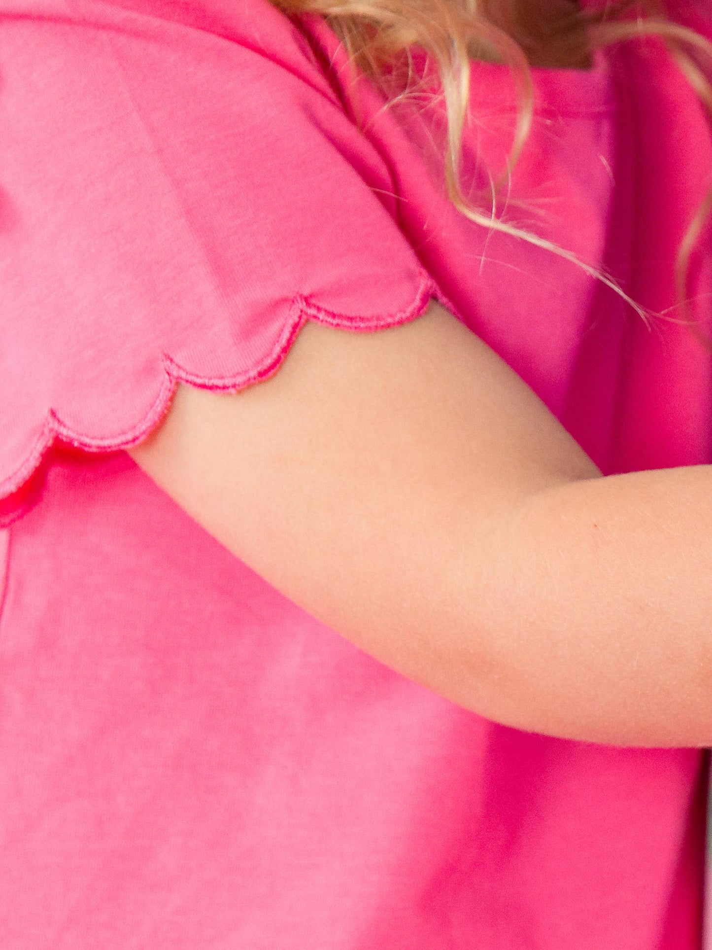 Girls Hot Pink Knit Short Sleeve Scallop Tee: Pink / 18-24m