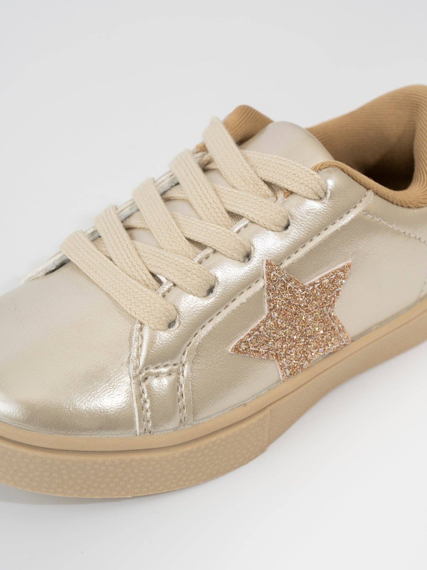 Girls' Holographic Sparkle Star Sneaker - Gold: 2Y