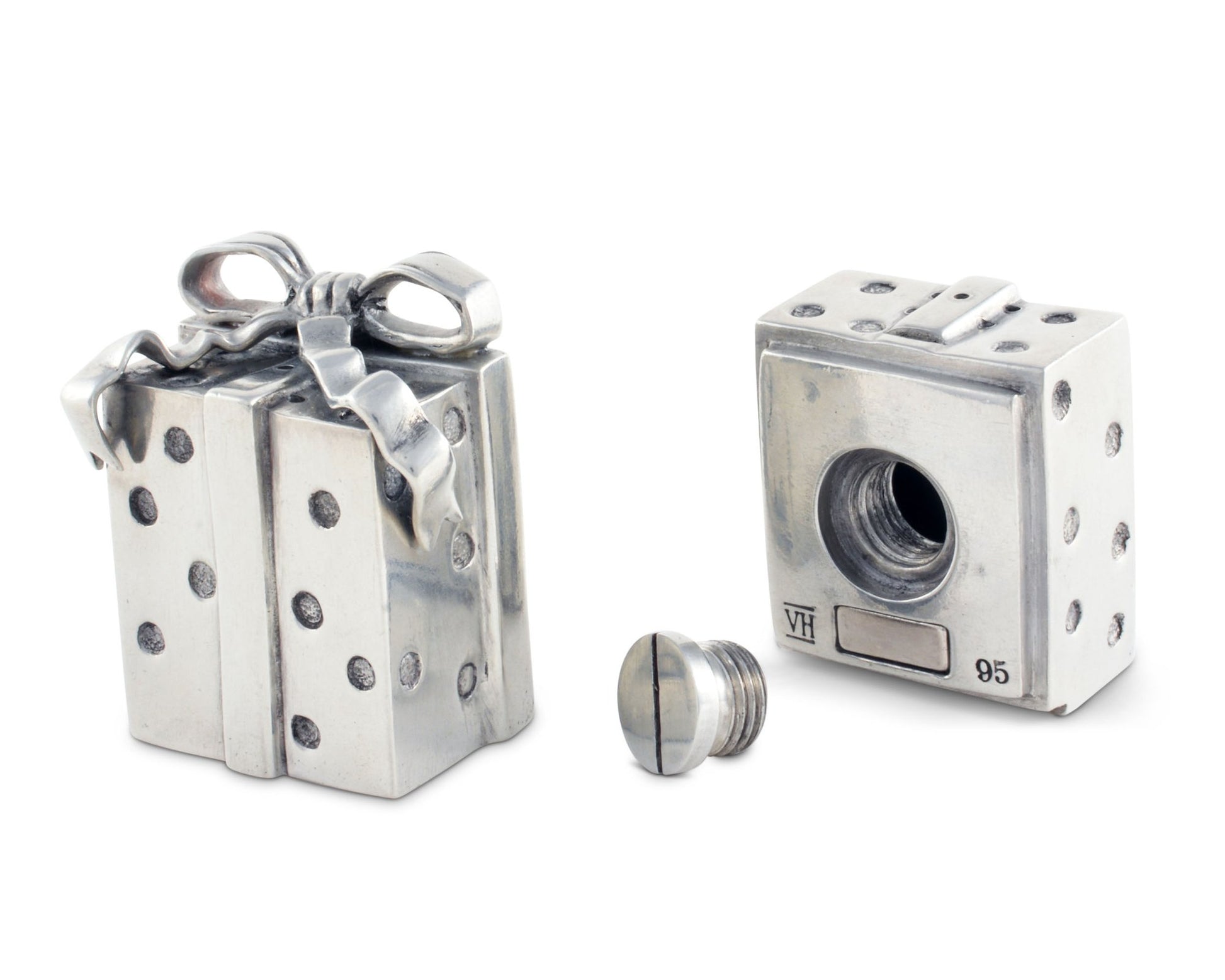 Christmas Package Salt & Pepper Set - Edwina Alexis